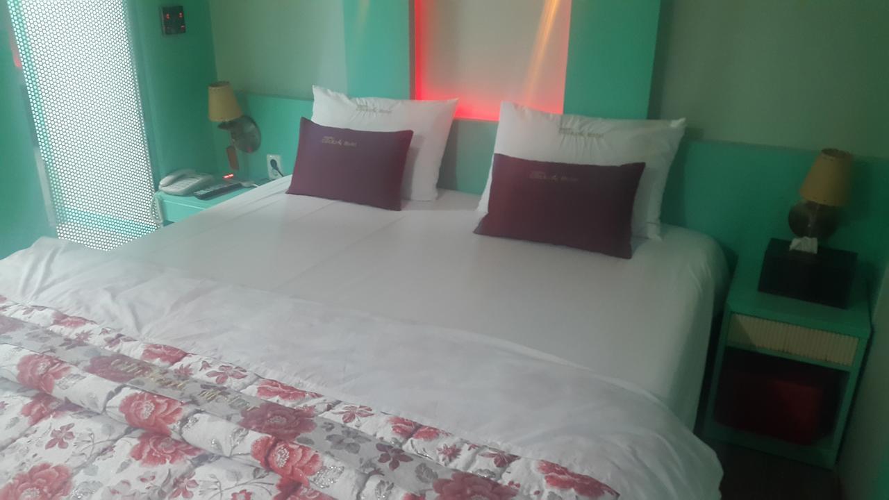 Motel Click 21 à Busan Extérieur photo