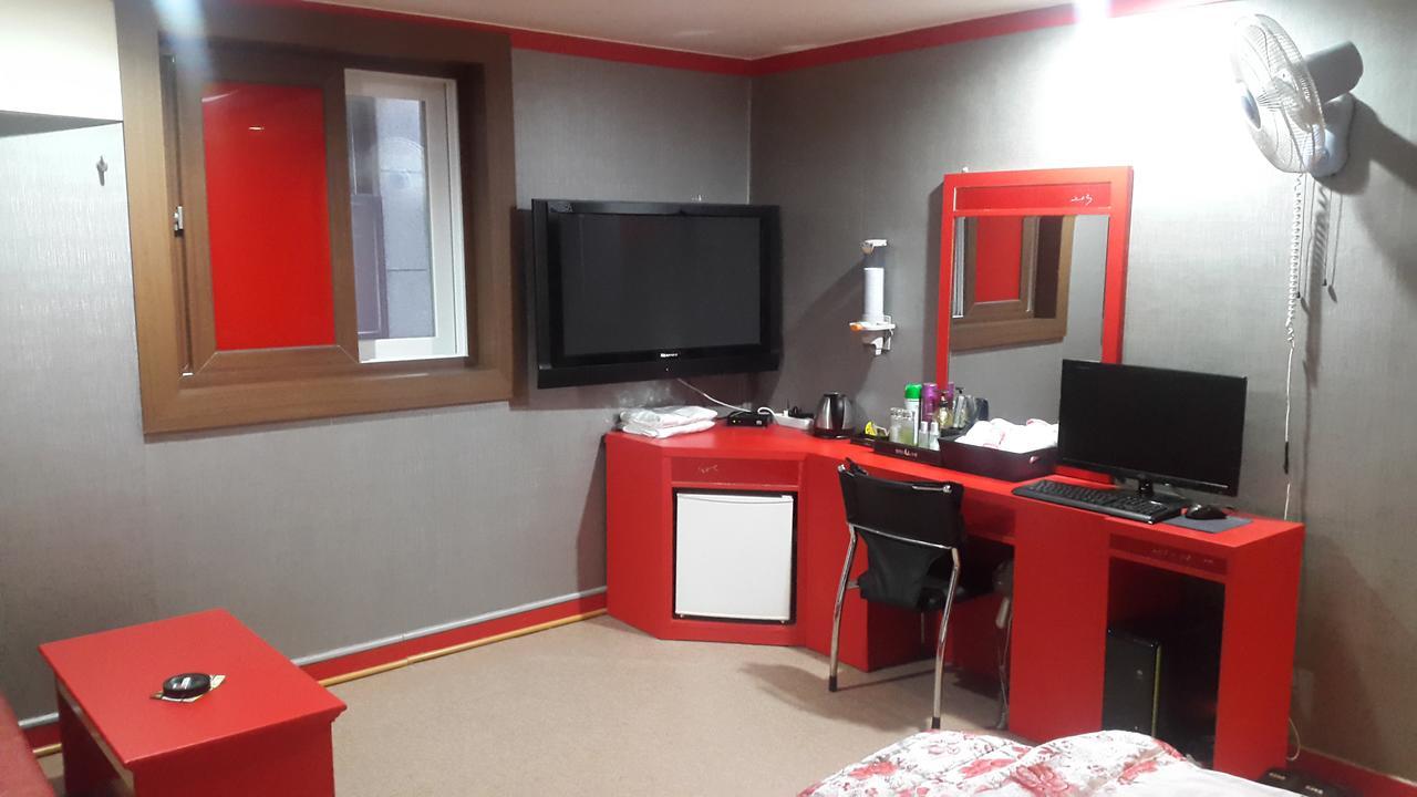 Motel Click 21 à Busan Extérieur photo