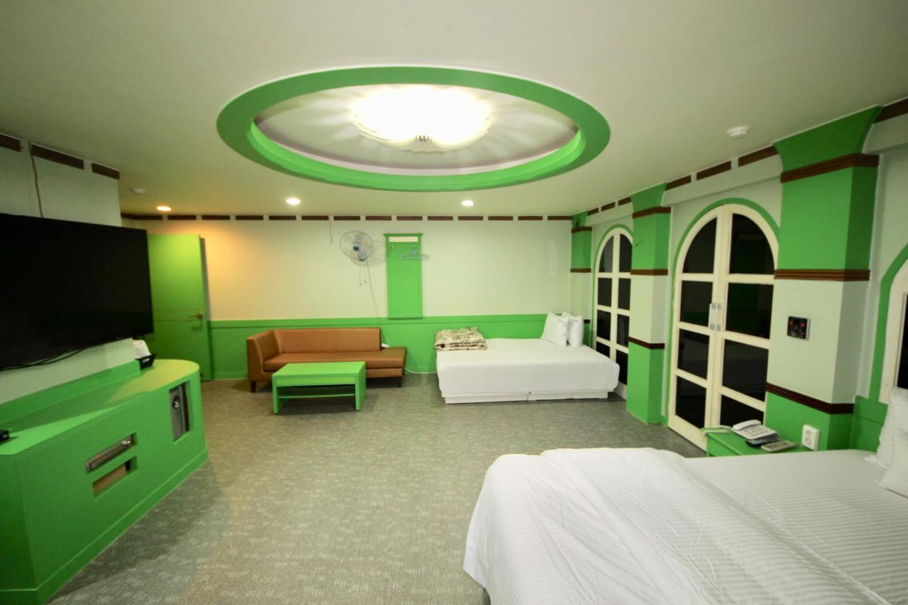 Motel Click 21 à Busan Extérieur photo